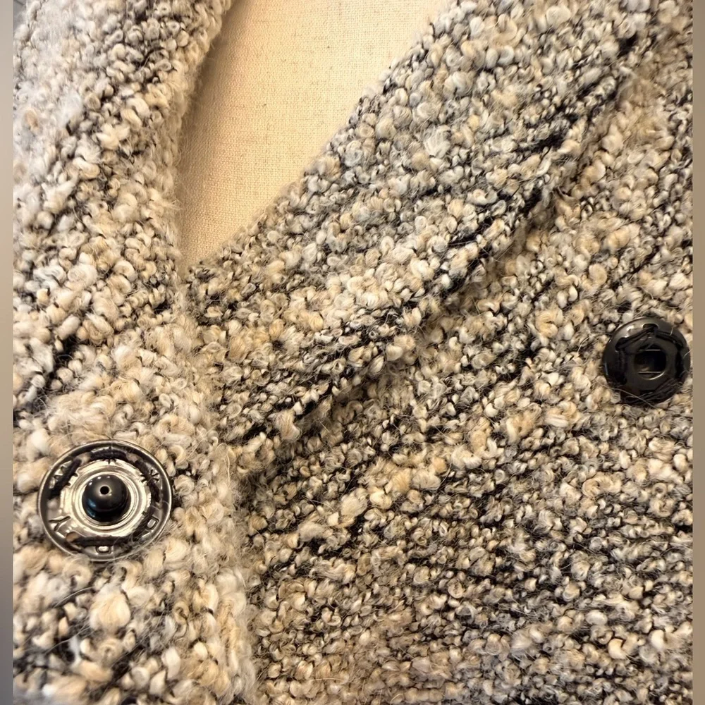 Alembika Textured Vest - Picture 3 of 5